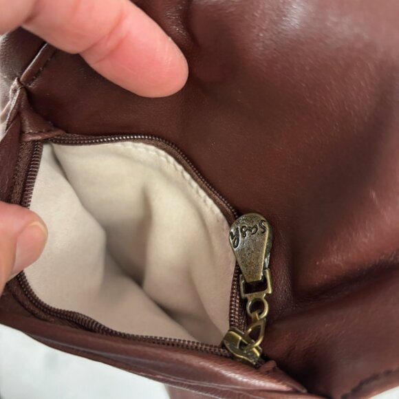 Sash Brown Leather Crossbody Bag - Picture 5 of 15